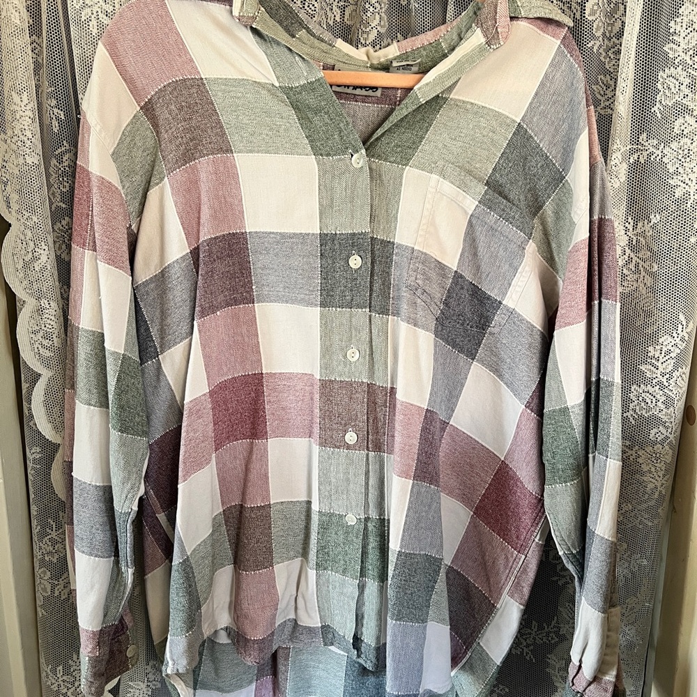 Vintage Men’s Plaid Casual Button Down Shirt